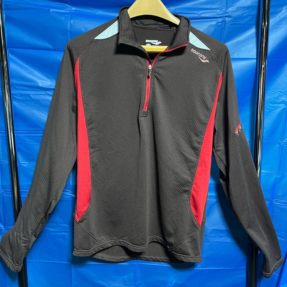 Saucony Mens Sz Med Running Lightweight pullover (ak1)